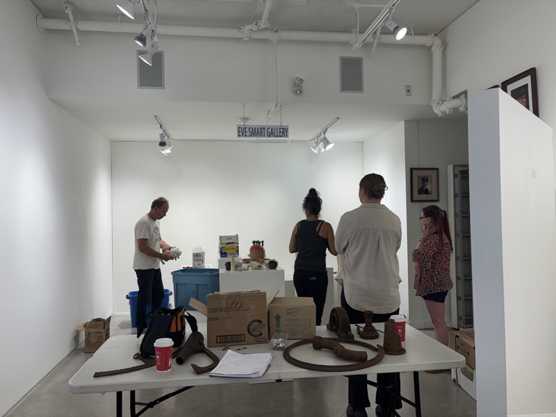 Setting up a gallery show